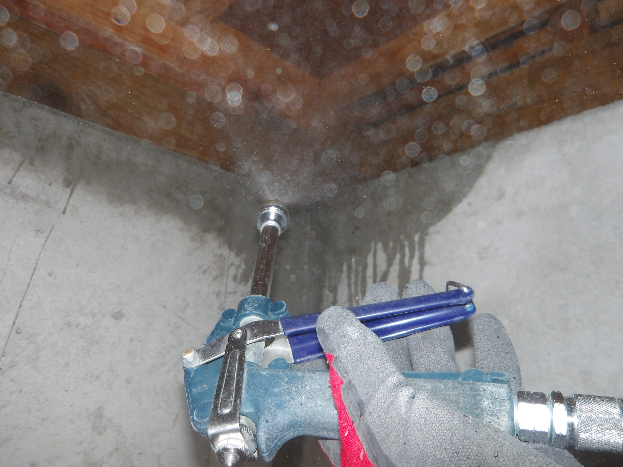 シロアリ予防工事（築35年M様邸）